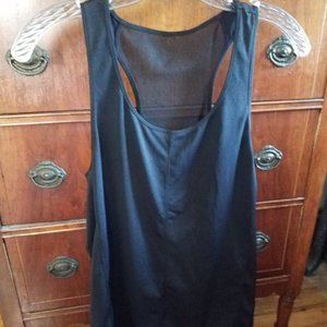 Black workout tank